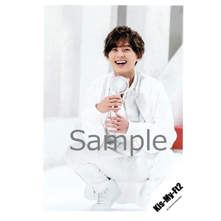 藤ヶ谷太輔 Kis My Ft2 キスマイ 公式生写真 君 僕 衣装白 口開け しゃがみ もの持ち Z アレイズブック ヤフーshop 通販 Yahoo ショッピング