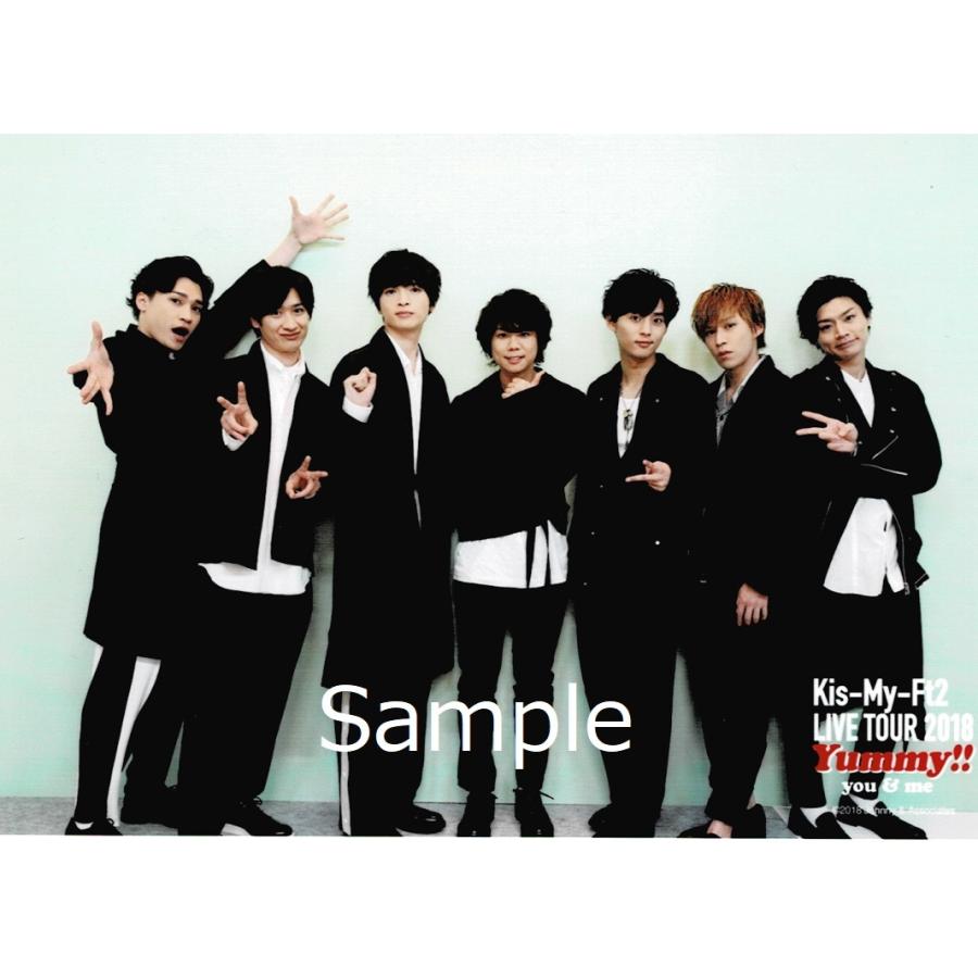 Kis My Ft2 キスマイ 集合公式生写真 Yummy You Me 18 衣装黒 白 全身 カメラ目線 3人ピース Z 110 アレイズブック ヤフーshop 通販 Yahoo ショッピング