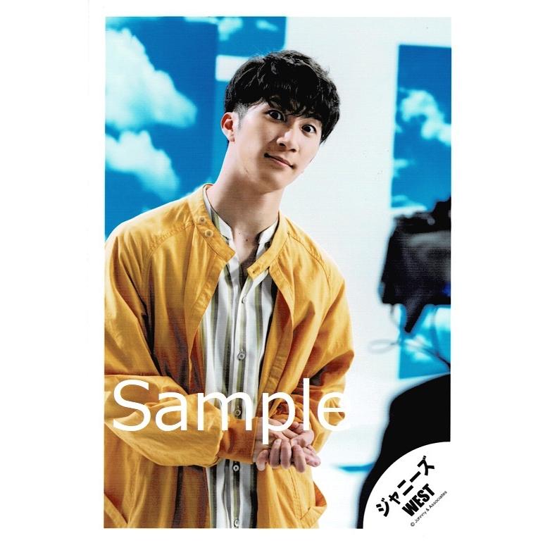 WEST.演田崇裕 公式写真 約600枚 ケース付き Amazon.co.jp: WEST. 公式生写真 （濱田崇裕）WA01320 : ホーム