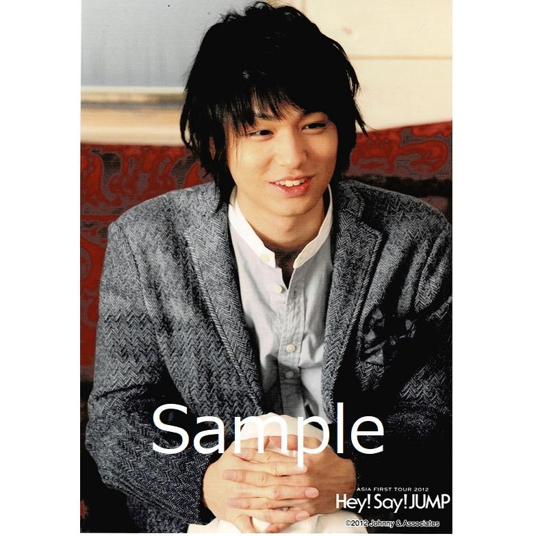 伊野尾慧 Hey Say Jump 公式生写真 Asia First Tour 12 衣装グレー 白 歯見せ 目線右 Z アレイズブック ヤフーshop 通販 Yahoo ショッピング