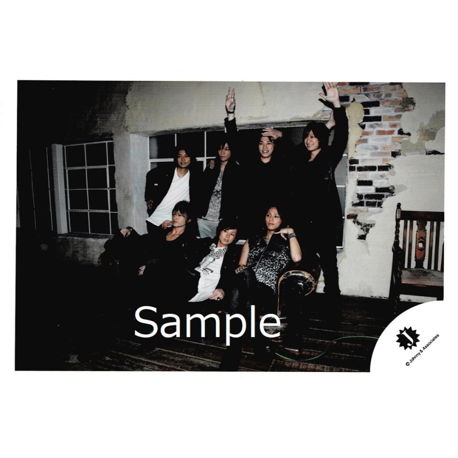 Kis My Ft2 キスマイ 集合 公式生写真 Jロゴ 全身 3人座り 目線左方向 二階堂宮田手あげ Z アレイズブック ヤフーshop 通販 Yahoo ショッピング