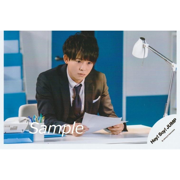 有岡大貴 Hey Say Jump 公式生写真 Give Me Love 衣装黒 白 背景青 白 Z 1532 アレイズブック ヤフーshop 通販 Yahoo ショッピング