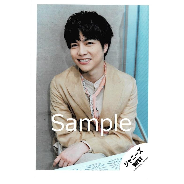 重岡大毅 ジャニーズwest 公式生写真 証拠 Mv ジャケ写オフショット 衣装ベージュ ピンク カメラ目線 歯見せ Z アレイズブック ヤフーshop 通販 Yahoo ショッピング