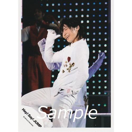 山田涼介 Hey Say Jump 公式生写真 衣装白 赤 金 右手親指立て 若干口開け Z 1546 アレイズブック ヤフーshop 通販 Yahoo ショッピング