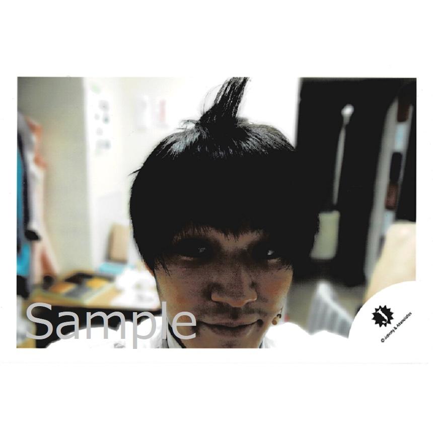 神山智洋 ジャニーズwest 公式生写真 Jロゴ 顔アップ 口閉じ 目線左方向 Z アレイズブック ヤフーshop 通販 Yahoo ショッピング