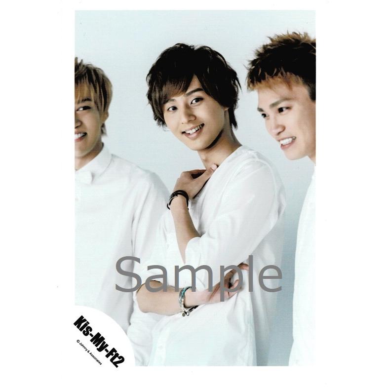 藤ヶ谷太輔 二階堂高嗣 Kis My Ft2 キスマイ 公式生写真 I Scream アイスクリーム 衣装白 藤ヶ谷カメラ目線 背景グレー Z アレイズブック ヤフーshop 通販 Yahoo ショッピング