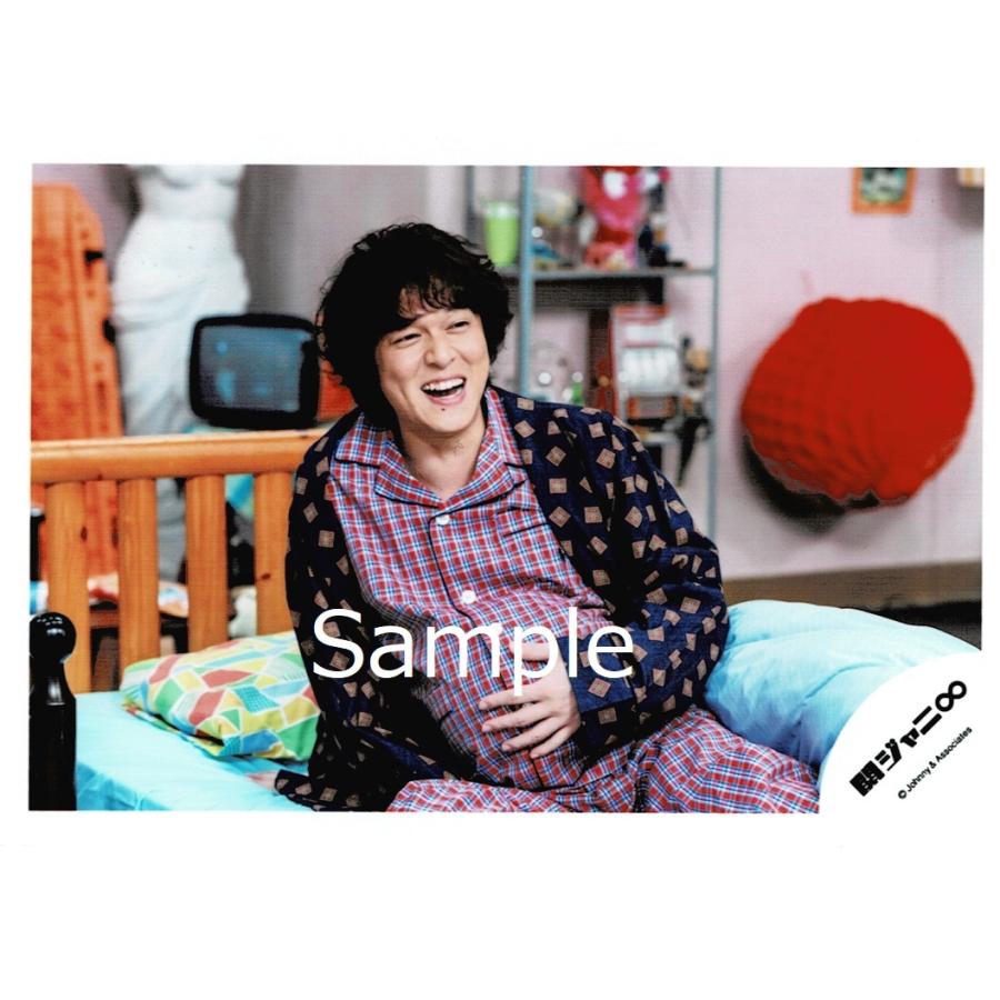 丸山隆平 関ジャニ 公式生写真 Gr8est 衣装赤 青 左手お腹 口開け Z アレイズブック ヤフーshop 通販 Yahoo ショッピング