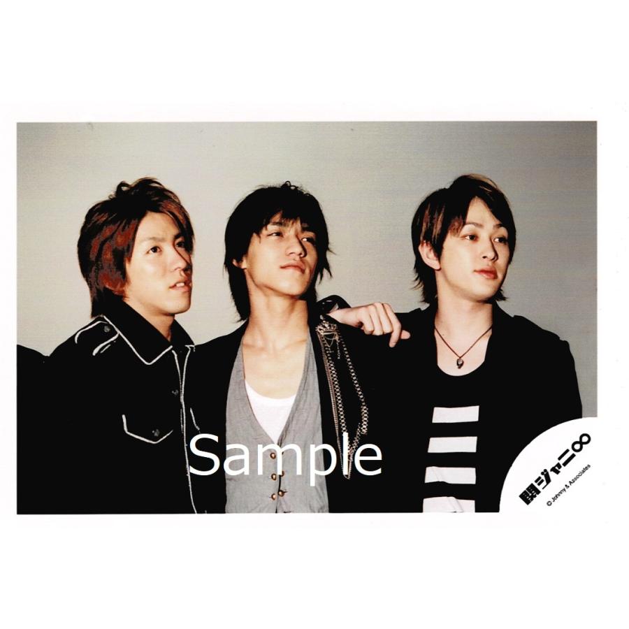 村上信五 横山裕 錦戸亮 関ジャニ 公式生写真 衣装黒 背景グレー 目線右 2人口閉じ Z アレイズブック ヤフーshop 通販 Yahoo ショッピング
