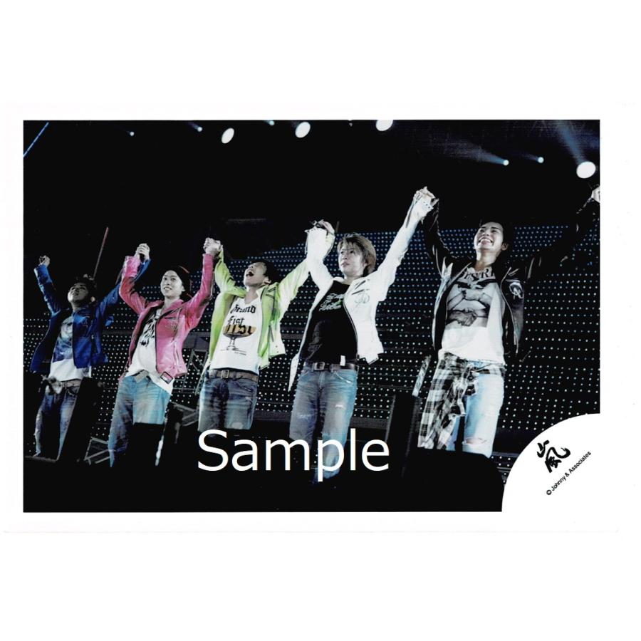 嵐 集合 公式生写真 嵐ロゴ ライブ Around Asia In Dome 手繋ぎ 手上にあげ 真ん中二宮 Z アレイズブック ヤフーshop 通販 Yahoo ショッピング
