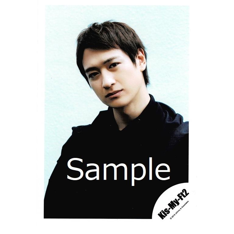 宮田俊哉 Kis My Ft2 キスマイ 公式生写真 Edge Of Days Mv撮影オフショット 衣装黒 口閉じ カメラ目線 背景白 Z 150 アレイズブック ヤフーshop 通販 Yahoo ショッピング