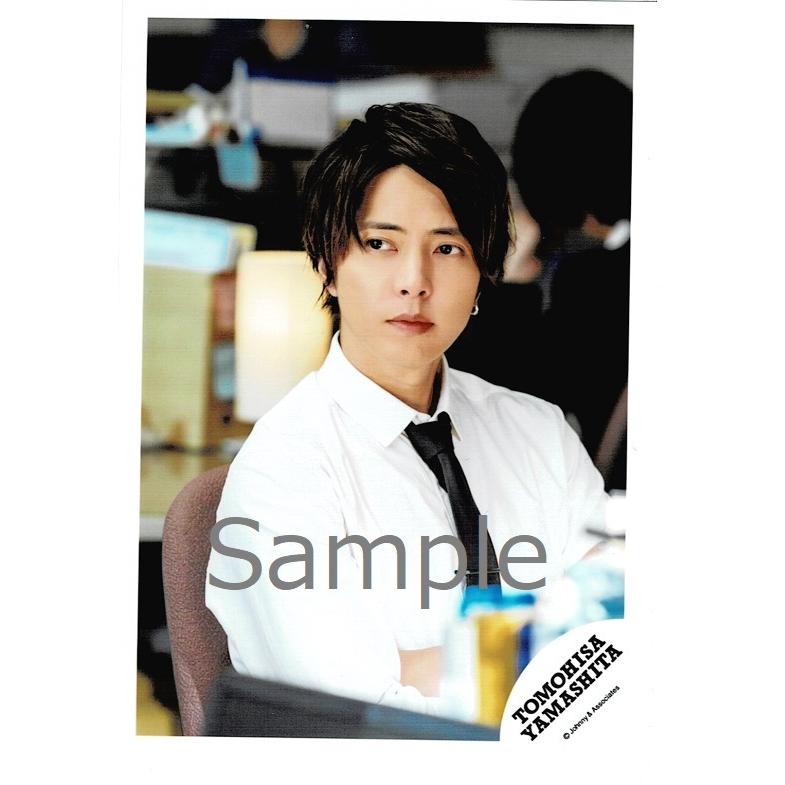 山下智久 公式生写真 Unleashed 衣装白 ネクタイ黒 目線左方向 Z アレイズブック ヤフーshop 通販 Yahoo ショッピング