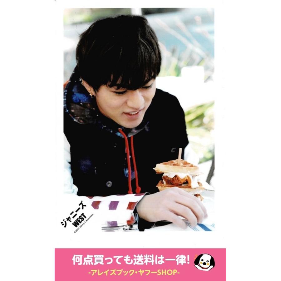 神山智洋 ジャニーズwest 公式生写真 海外 ロサンゼルス オフショット 衣装黒 白 紫 赤 目線下 歯見せ Z アレイズブック ヤフーshop 通販 Yahoo ショッピング