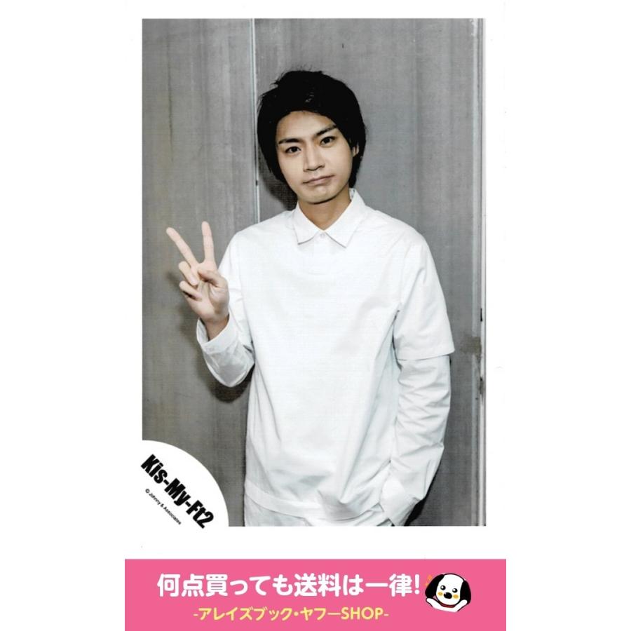 横尾渉 Kis My Ft2 キスマイ 公式生写真 I Scream グッズオフショット 衣装白 右手ピース カメラ目線 口閉じ 背景グレー Z アレイズブック ヤフーshop 通販 Yahoo ショッピング