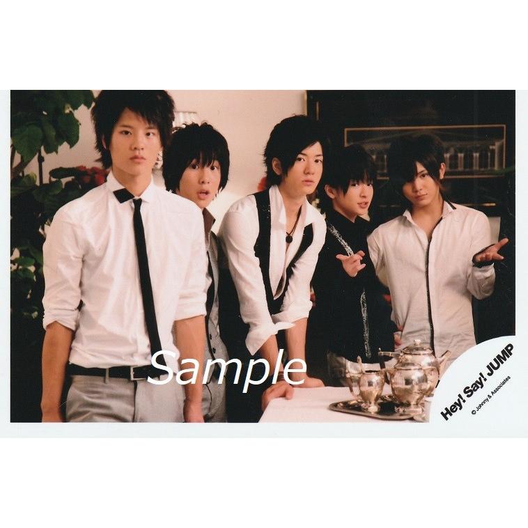 山田涼介 知念侑李 中島裕翔 岡本圭人 森本龍太郎 Hey Say Jump 公式生写真 カメラ目線 真ん中中島 Z 2557 アレイズブック ヤフーshop 通販 Yahoo ショッピング
