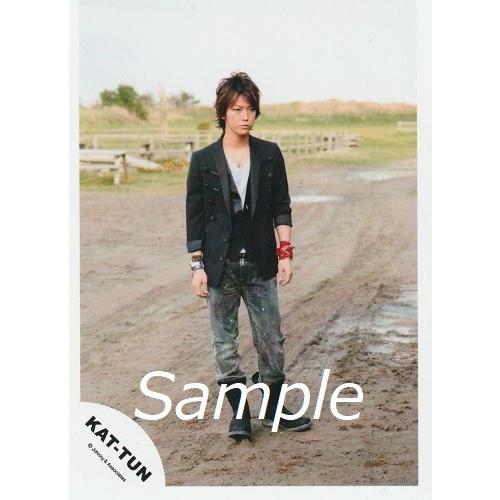 亀梨和也 Kat Tun 公式生写真 衣装黒 グレー 全身 口閉じ Z 3495 アレイズブック ヤフーshop 通販 Yahoo ショッピング