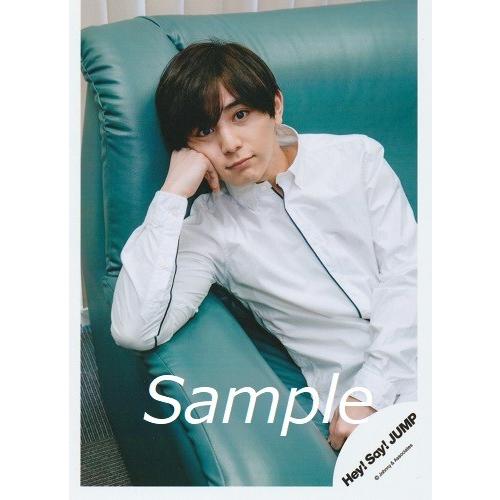 山田涼介 Hey Say Jump 公式生写真 マエヲムケ 衣装白 カメラ目線 口閉じ 右手頬 Z 3631 アレイズブック ヤフーshop 通販 Yahoo ショッピング