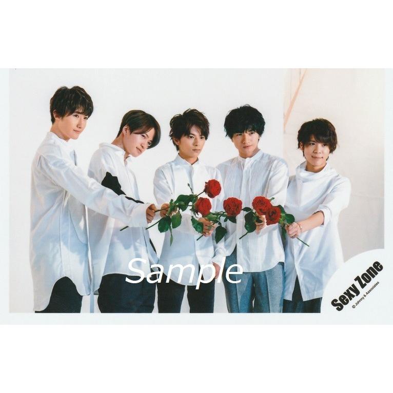 Sexy Zone 集合 公式生写真 Sexy Tour 17 Stage 衣装白 バラ持ち Z 3721 アレイズブック ヤフーshop 通販 Yahoo ショッピング