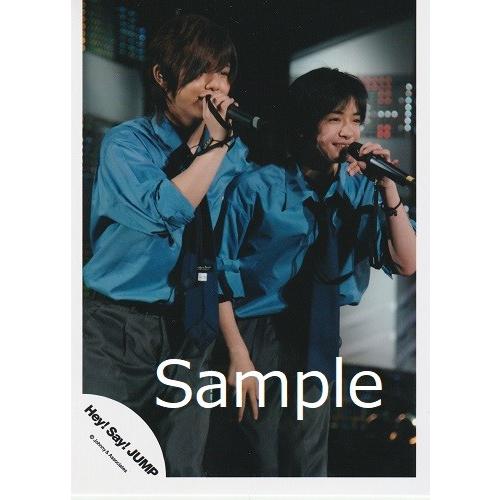 山田涼介 知念侑李 Hey Say Jump 公式生写真 ライブ 衣装水色 ネクタイ マイク持ち Z 5190 アレイズブック ヤフーshop 通販 Yahoo ショッピング
