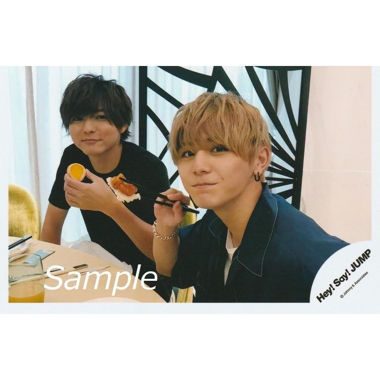 山田涼介 薮宏太 Hey Say Jump 公式生写真 香港 撮影オフショット カメラ目線 Z 586 アレイズブック ヤフーshop 通販 Yahoo ショッピング