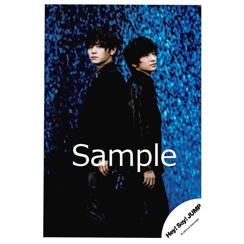 山田涼介 知念侑李 Hey Say Jump 公式生写真 White Love 衣装黒 口閉じ 背景青 Z 6068 アレイズブック ヤフーshop 通販 Yahoo ショッピング