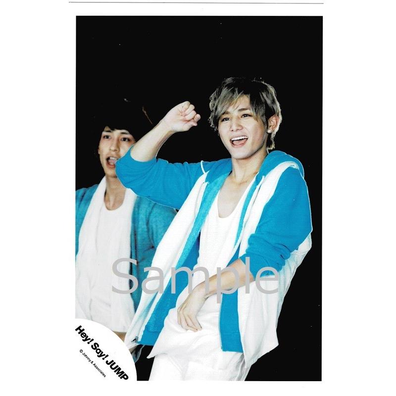 山田涼介 Hey Say Jump 公式生写真 明日へのyell 衣装水色 白 口開け 背景黒 Z 6304 アレイズブック ヤフーshop 通販 Yahoo ショッピング