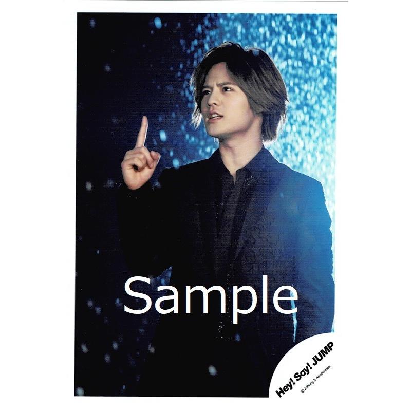 岡本圭人 Hey Say Jump 公式生写真 White Love 衣装黒 右手人差し指立て 背景青 Z 6344 アレイズブック ヤフーshop 通販 Yahoo ショッピング