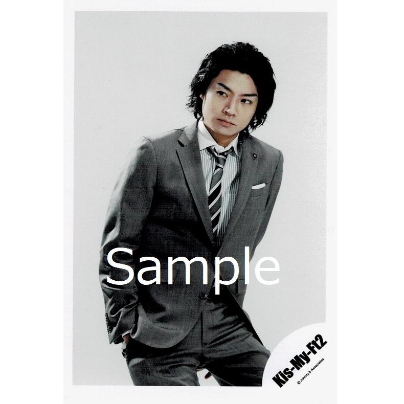 横尾渉 Kis My Ft2 キスマイ 公式生写真 舞祭組村のわっと 驚く 第1笑 衣装グレー 白 口閉じ 目線左 Z 6503 アレイズブック ヤフーshop 通販 Yahoo ショッピング