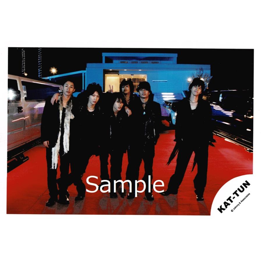 KAT-TUN 集合[6人体制]公式生写真/衣装黒・全身・カメラ目線 : z-6710 