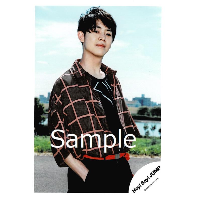 有岡大貴 Hey Say Jump 公式生写真 Are You There 衣装オレンジ 黒 カメラ目線 口閉じ Z 6806 アレイズブック ヤフーshop 通販 Yahoo ショッピング