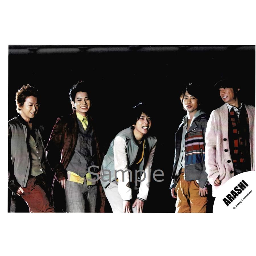 嵐 集合 公式生写真 Lotus 真ん中二宮 背景黒 相葉雅紀 大野智 櫻井翔 二宮和也 松本潤 18 Off