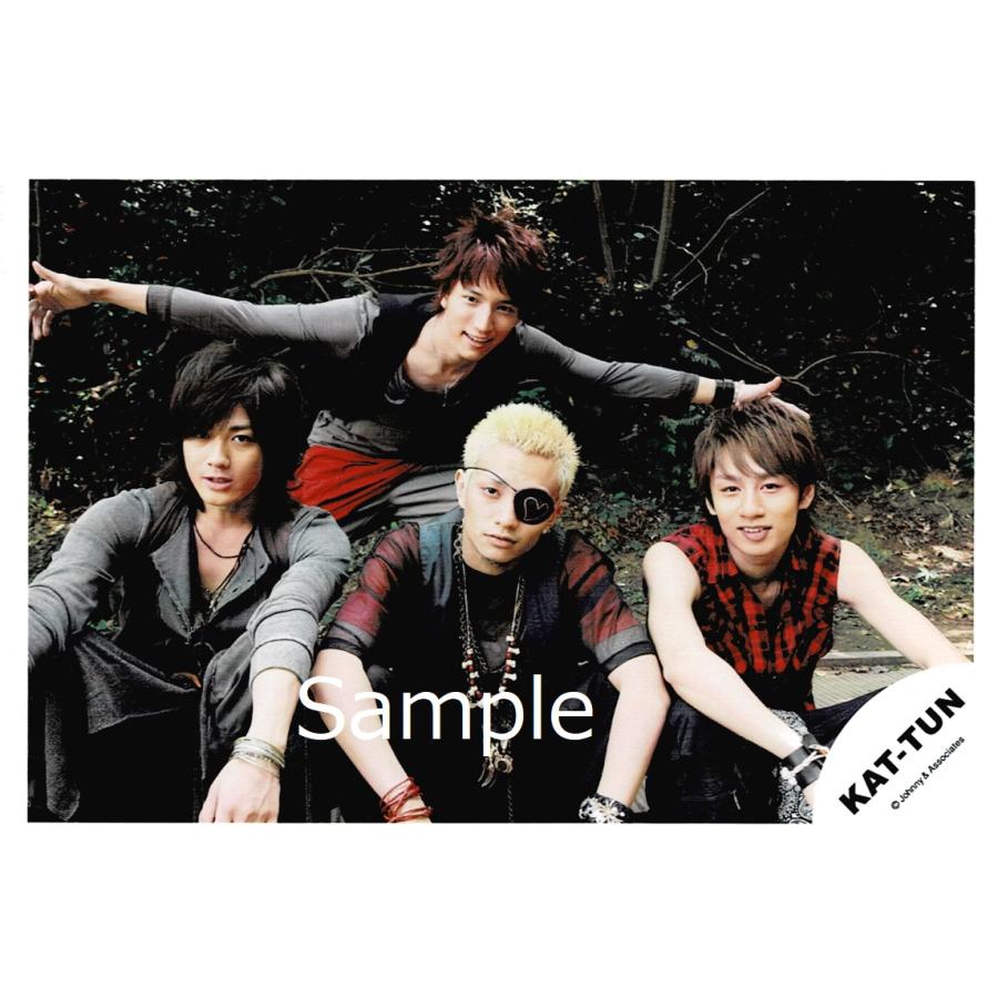 中丸雄一 田中聖 赤西仁 田口淳之介 Kat Tun 公式生写真 カメラ目線 中丸衣装赤 黒 Z 7318 アレイズブック ヤフーshop 通販 Yahoo ショッピング