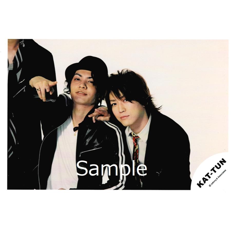 亀梨和也 田中聖 Kat Tun 公式生写真 カメラ目線 背景ベージュ ピース Z 7735 アレイズブック ヤフーshop 通販 Yahoo ショッピング