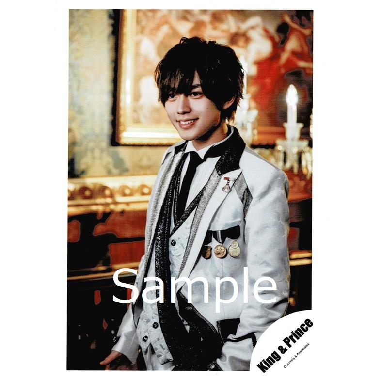 永瀬廉 キンプリ 公式生写真 シンデレラガール 衣装白 黒 歯見せ 目線左方向 Z 74 アレイズブック ヤフーshop 通販 Yahoo ショッピング