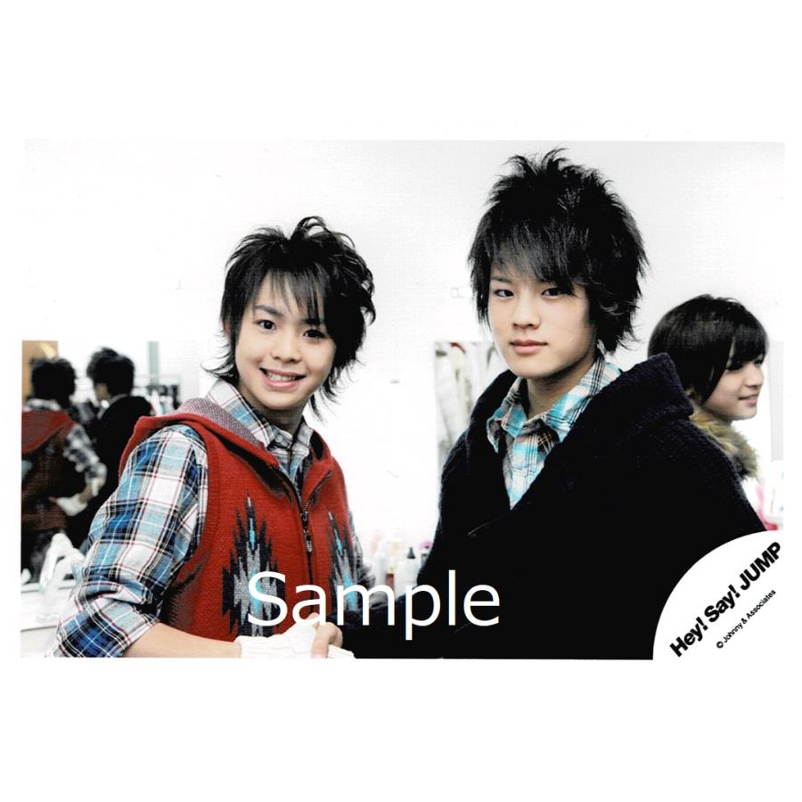 有岡大貴 岡本圭人 Hey Say Jump 公式生写真 カメラ目線 有岡歯見せ 岡本口閉じ Z 87 アレイズブック ヤフーshop 通販 Yahoo ショッピング