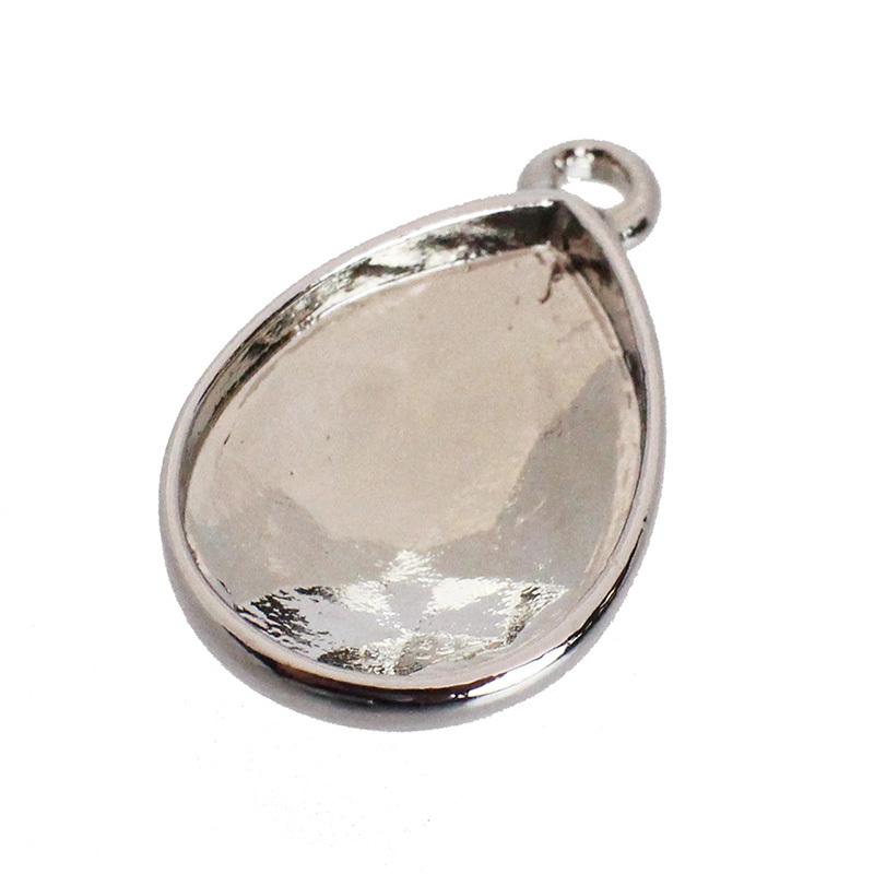 チャ−ム ペンダントトップ しずく 粘土 土台 1個 19.5mm×14.5mm