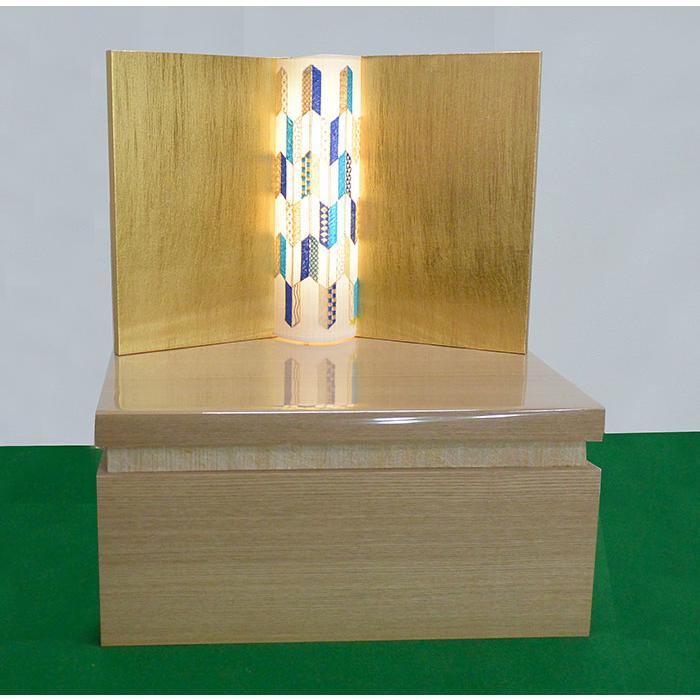 五月人形 兜飾り LEDつきのナチュラルデザインの人気シリーズ　正絹　天賦の兜　葵　 ※お名前立て札とオルゴールの写真たてつき＜56-3800＞