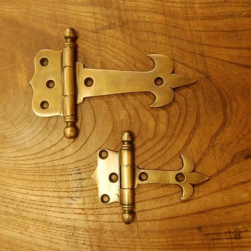 真鍮蝶番 ヒンジ ブラス 丁番 インテリアパーツ 古色仕上げ DIY 店