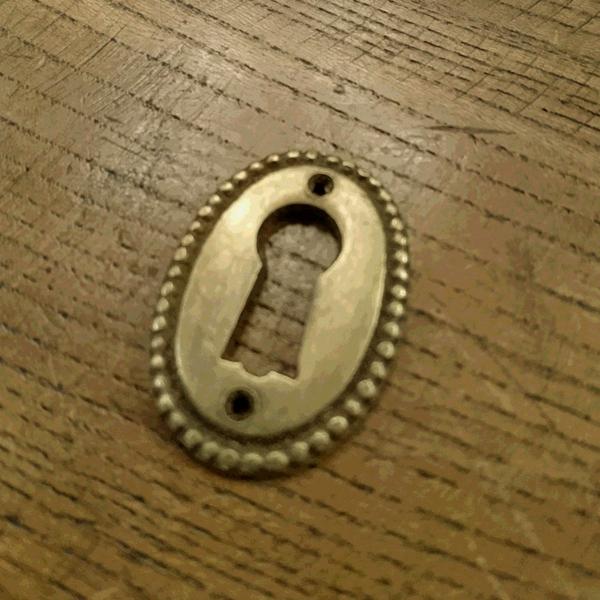 ブラス鍵穴462b 真鍮金具 カギ穴 アクセサリーパーツ インドネシア直