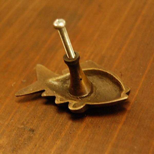 取っ手 真鍮把手 魚型 鯛型 ブラス おしゃれ 引き出し インテリア