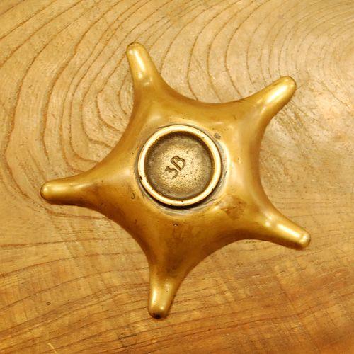 灰皿 真鍮香皿 ブラス 香立て ヒトデ型 星型 重厚感 アクセサリー