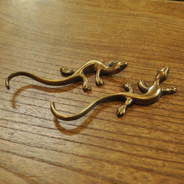 ペーパーウェイト 真鍮 ブラス トカゲ型 文鎮 文房具 ステーショナリー