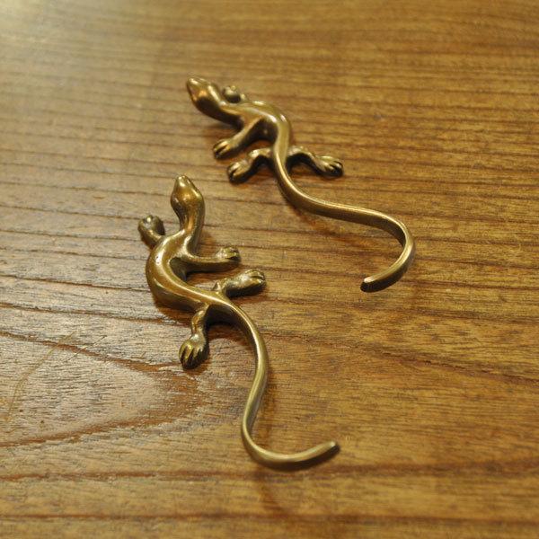 真鍮製？のアンティークな珍品　拡大鏡とフリーカップ2点セット➕️オマケ付き ミニ天体望遠鏡」真鍮 単眼望遠鏡 接眼レンズ アンティーク風