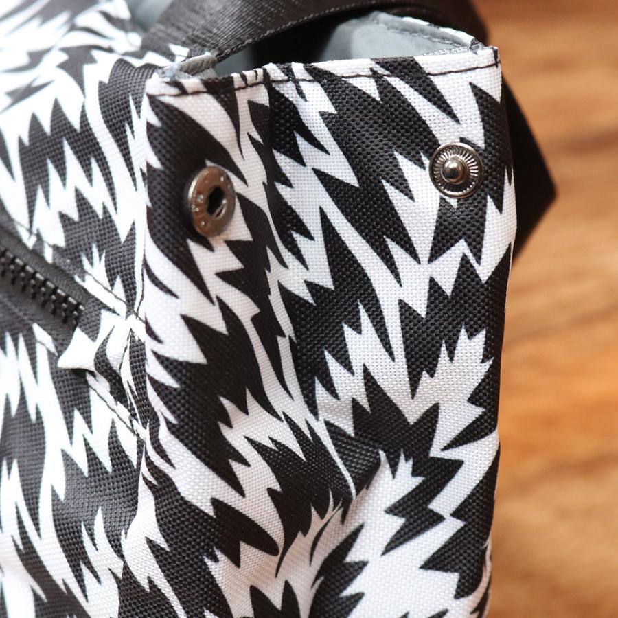 VIVA HEART × ELEY KISHIMOTO カートバッグ 013-88100 FLASH柄