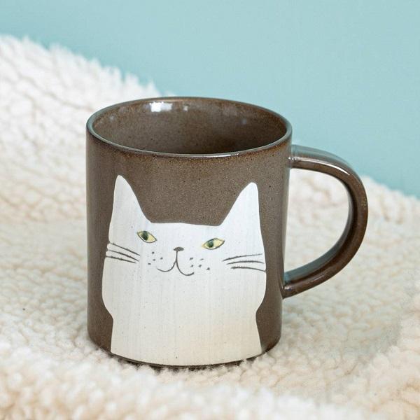 【激レア品】自分ツッコミくまカフェ限定　オリジナルマグカップ2個セット 自分ツッコミくま CAFE限定 カップの通販 by shop｜ラクマ