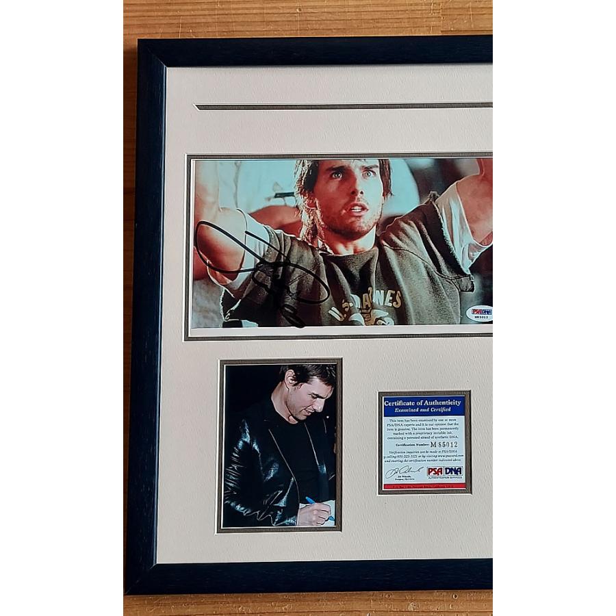 高評価続出！ トップガン マーヴェリック グッズ チラシ入り トムクルーズ グッズ 映画 直筆サイン入り写真 7月4日に生まれて オートグラフ /額縁付き /鑑定済み 【UO1445022791】(50490円)