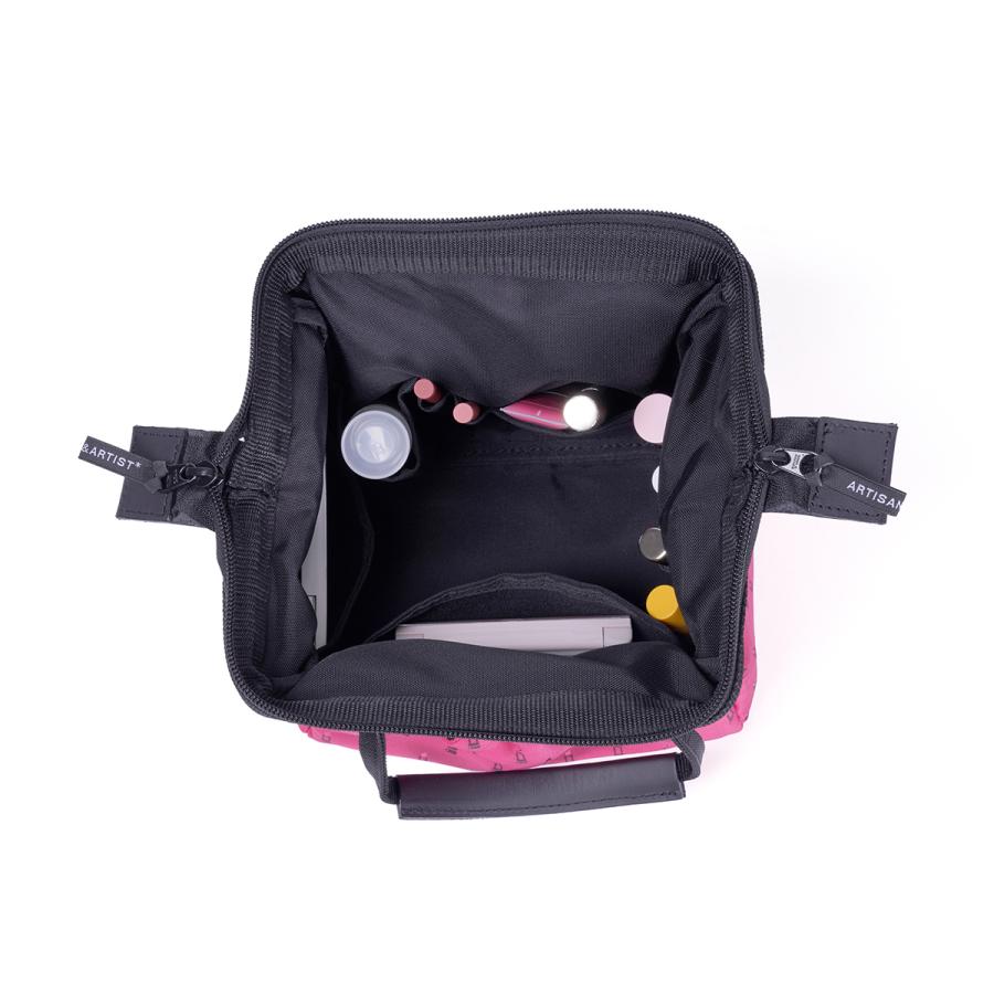 ARTISAN&ARTIST（アルティザン・アンド・アーティスト） 化粧ポーチ