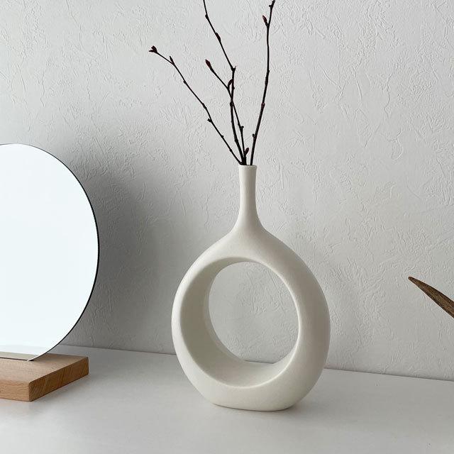 サークル フラワーベース ボトル型 一輪挿し 花瓶 Art Of Black Flowervase Art Of Black 通販 Yahoo ショッピング