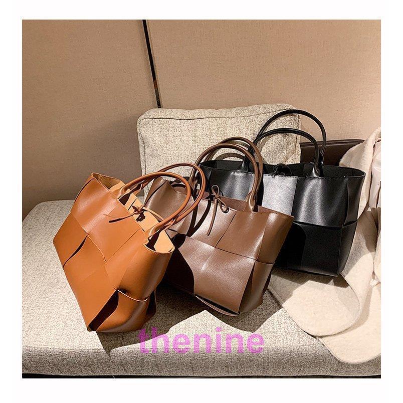 トートバッグ レディース 春夏 PU革バッグ かばん トートバッグ 手提げ袋 韓国風 A4対応 PC収納 ポーチ おしゃれ  肩掛けバッグ大容量 トートバッグ通勤通学の画像