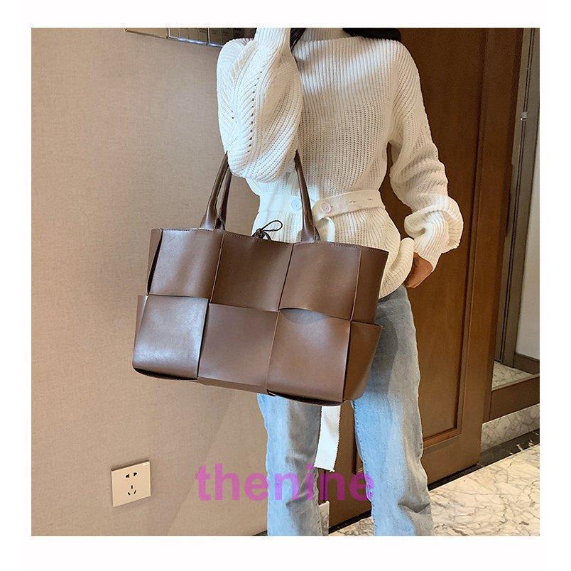 トートバッグ レディース 春夏 PU革バッグ かばん 手提げ袋 韓国風 A4