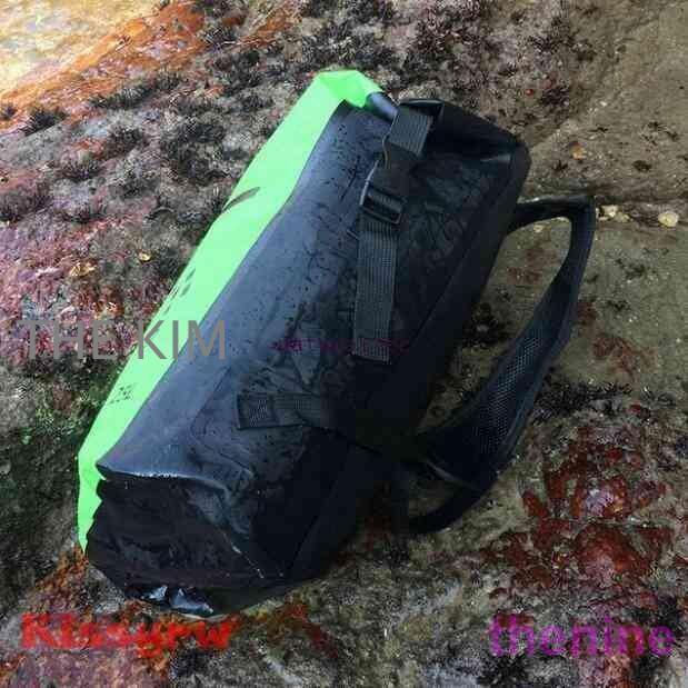 完全防水バック 8色 25L 大容量 ロールトップ バックパック リュック 